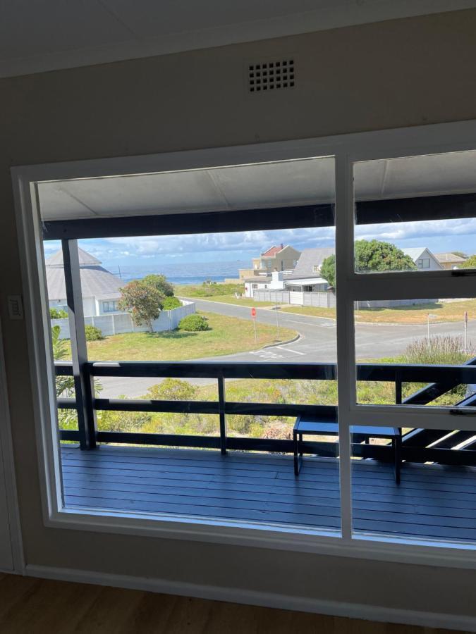 2 On Third Avenue Hermanus Exterior foto